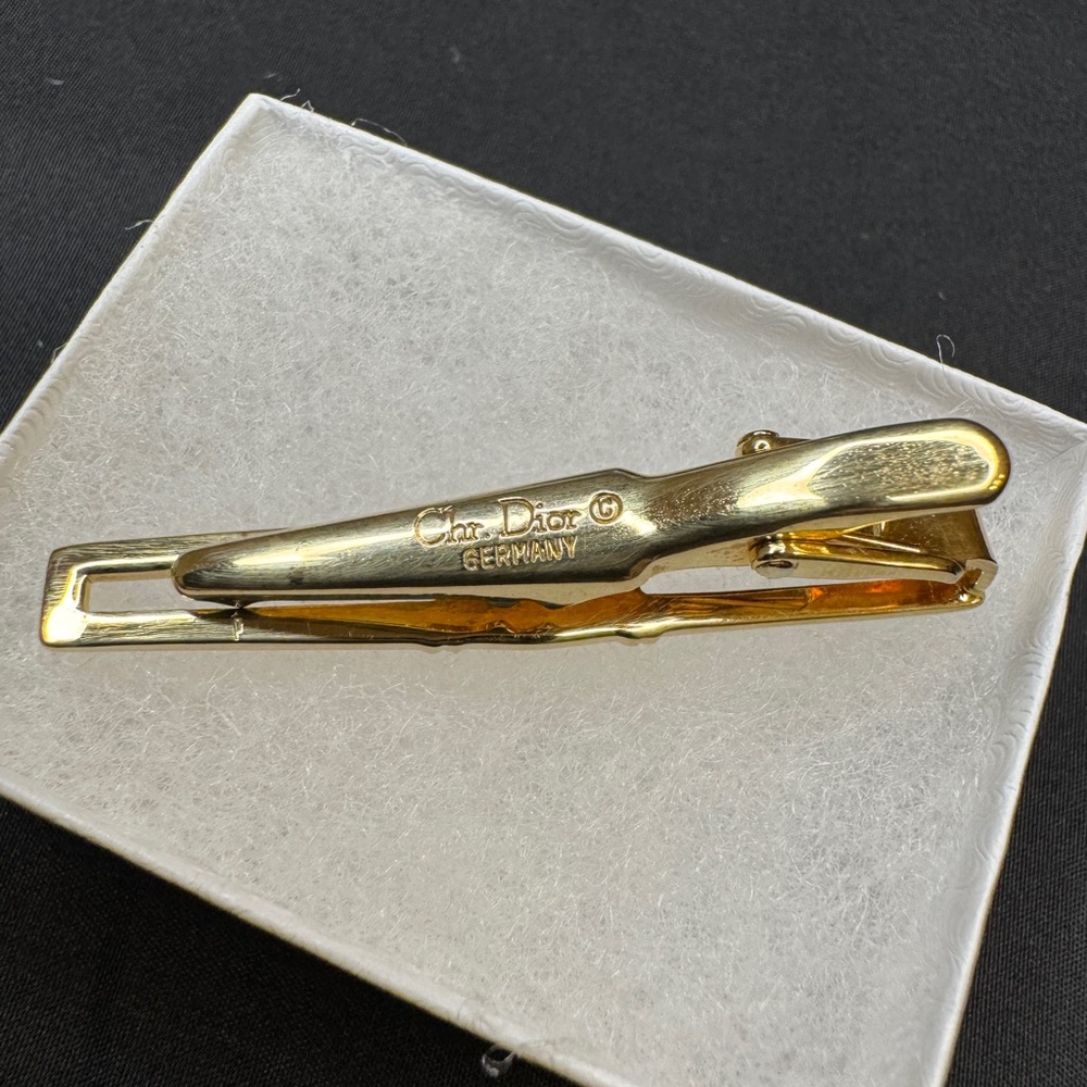 Christian Dior Men's GOLD “CD” Logo Tie Clip Bar for Neck Tie - Picture 13 of 13
